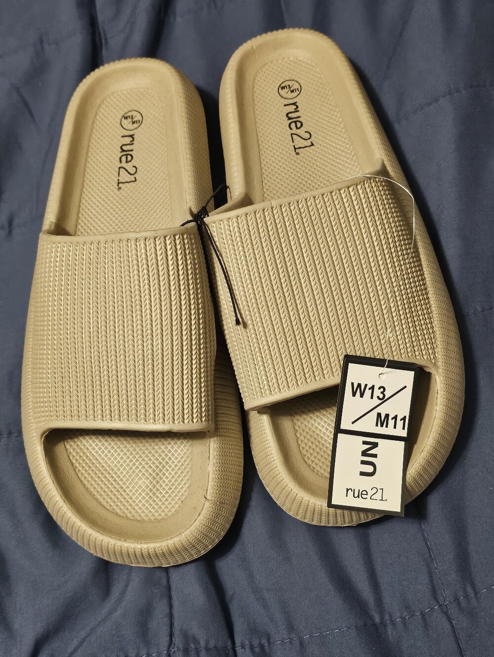 Rue21 Tan Textured Slide Sandals Size 13
